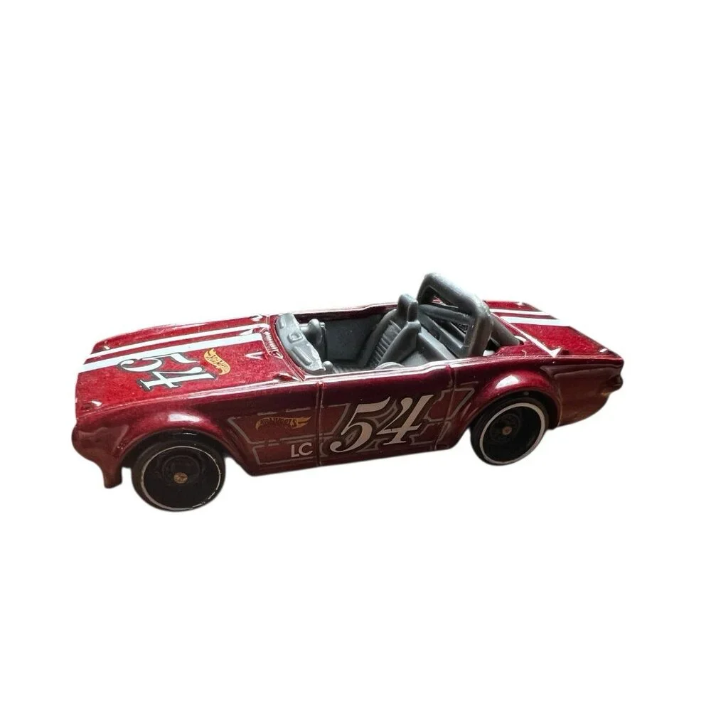2009 HOT WHEELS TRIUMPH TR6 CONVERTIBLE #54 RED 1:64 DIECAST 2 5/8